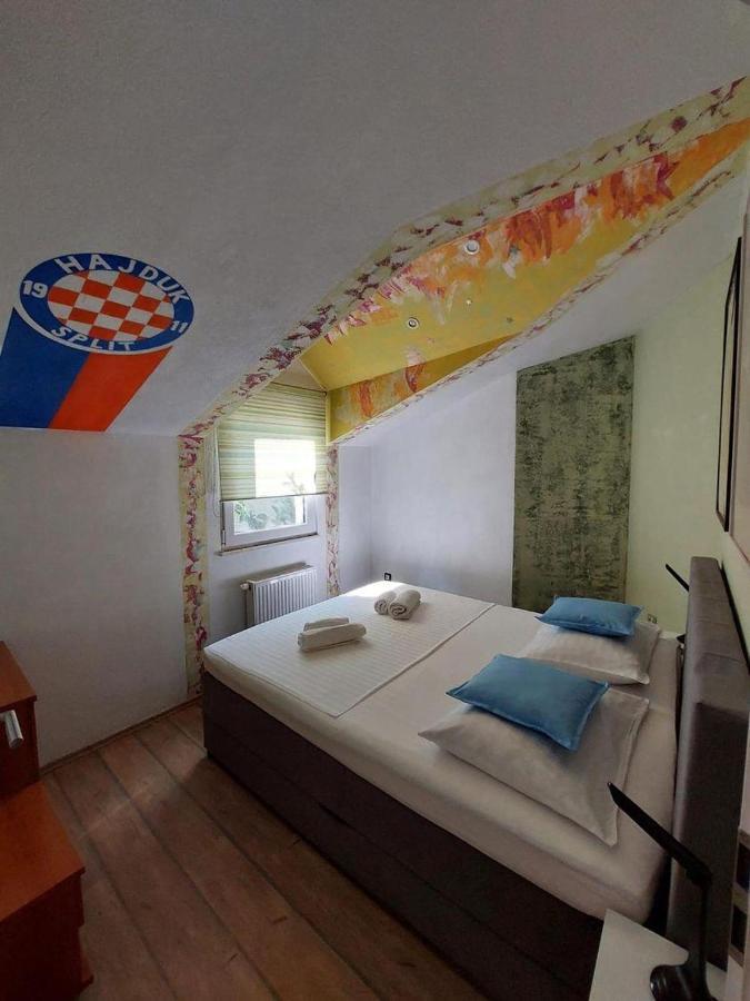 Guest House Klara Солин Екстер'єр фото