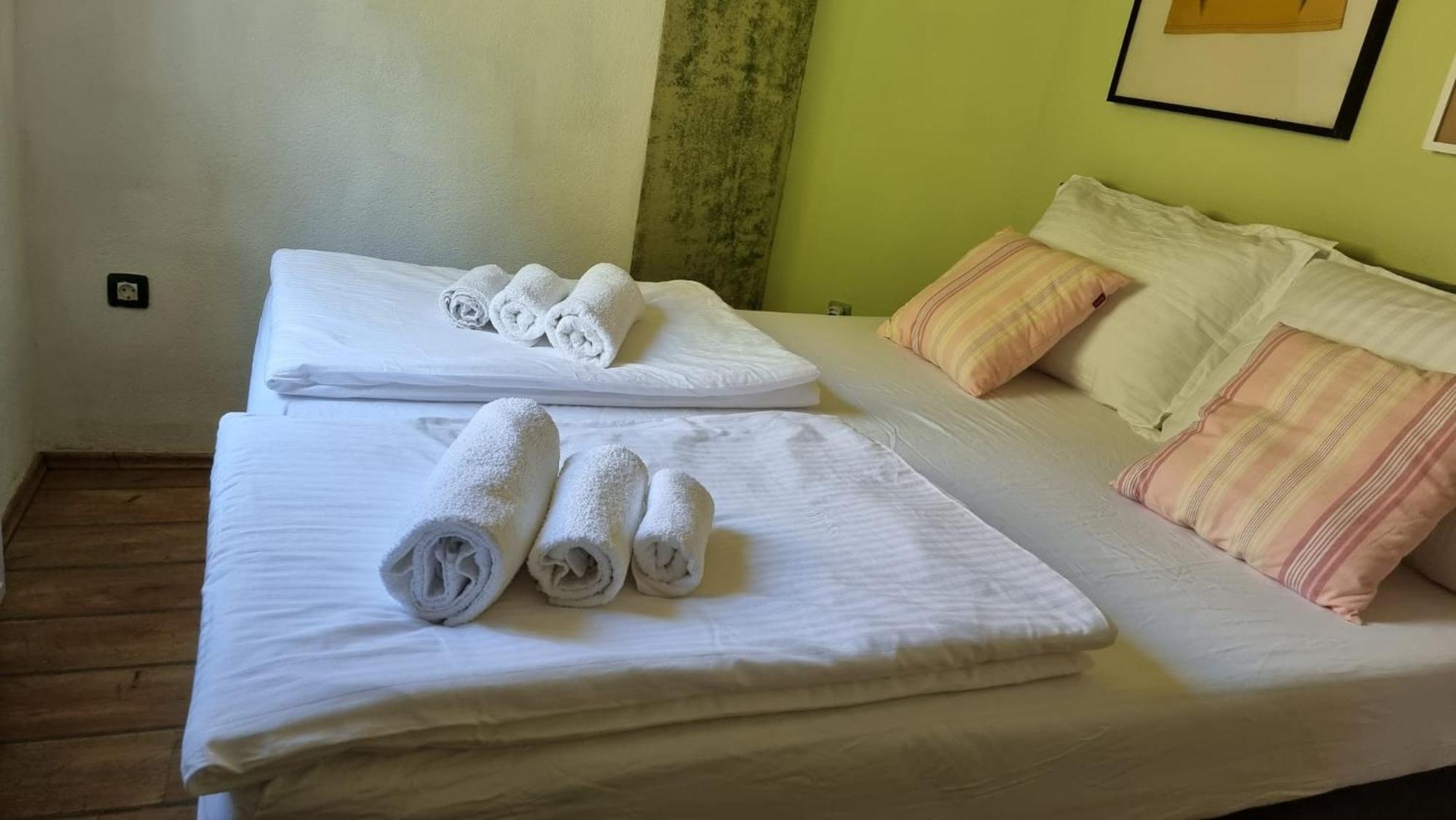 Guest House Klara Солин Екстер'єр фото